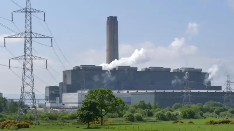 Longannet power station (Photo: Alan Murray-Rust/ Wikipedia creative commons)