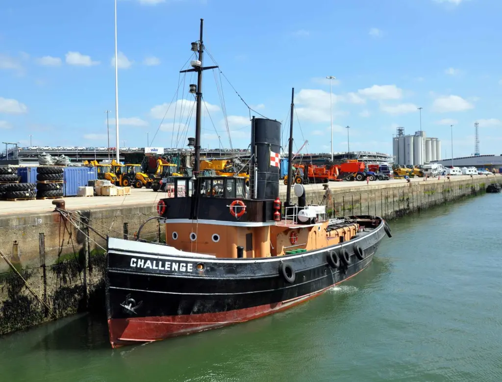 Challenge was the last steam tug to operate on the river Thames (ST Challenge)