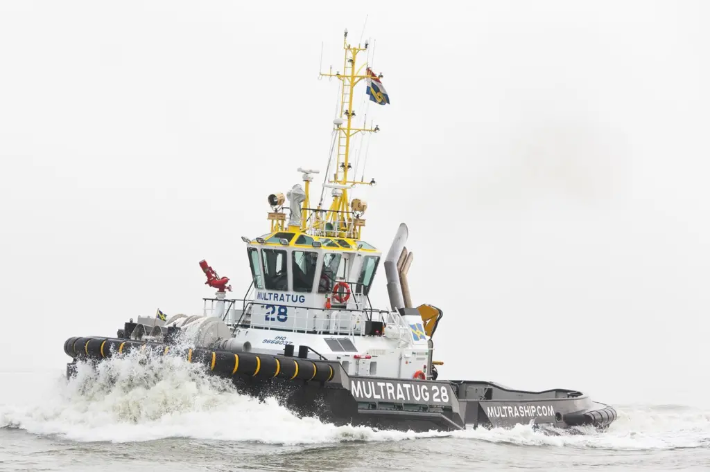 Multratug 28 is a hybrid version of Damen's popular ASD 2810 model (maritimephoto.com)