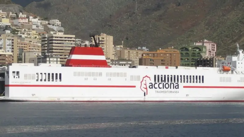 A RoRo ferry on the Cádiz-Canary Islands route was chosen as a test case vessel