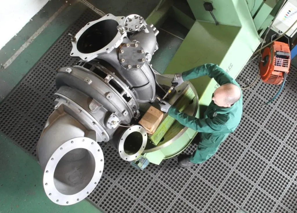 Finning can offer replacement turbos or refurbishment of existing units