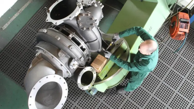 Finning can offer replacement turbos or refurbishment of existing units