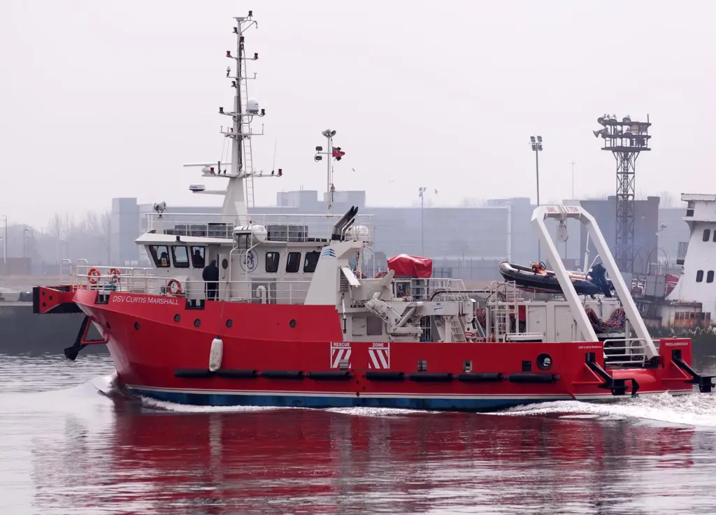 ‘DSV Curtis Marshall’ answers the kind of dive support requirements more usual on a 40m vessel