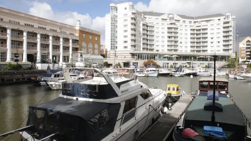 The marina is the centre piece of the Chelsea Harbour estate. Photo (c) Graeme Ewens