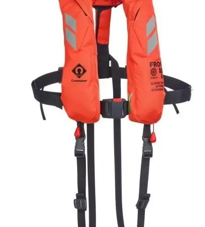 New ergonomic Fusion 3D technology has been used to ensure the jacket's design is comfortable for continuous wear