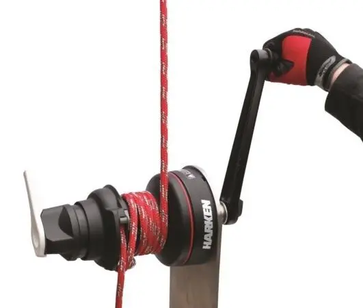 The self-tailing LokHead winch features a brake system that offers complete security against free fall or accidental release
