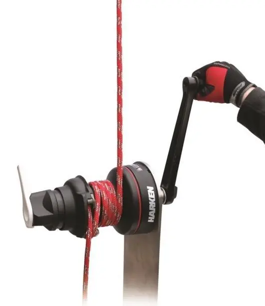 The self-tailing LokHead winch features a brake system that offers complete security against free fall or accidental release
