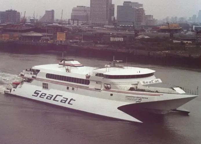 Hoverspeed Great Britain back in her record breaking days