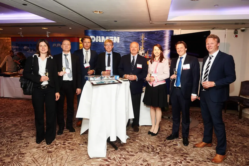 Representatives from both yard and customer celebrate the deal (Damen)