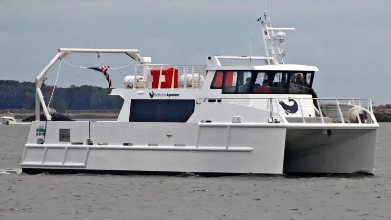 The 19 metre research vessel ‘Spirit of the Sound’ runs virtually silently on hybrid electric power for 2 hour study cruises on Long Island Sound