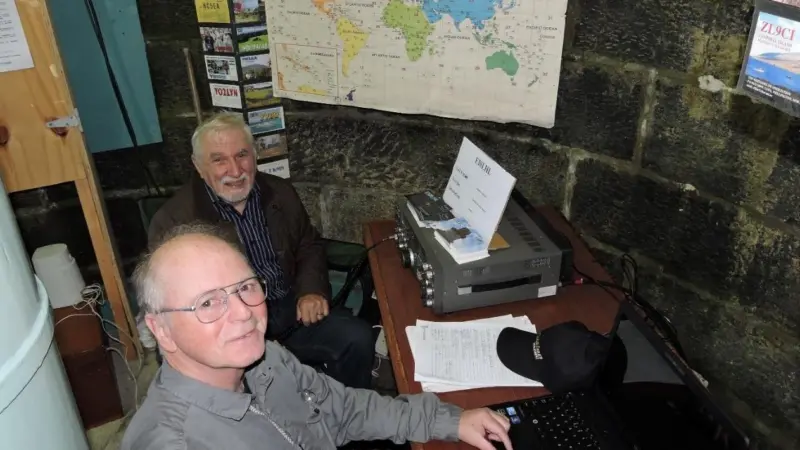 Limerick Radio Club (l to r) Harry O' Loughlin and Simon Kenny pictured at the base of Loop Head lighthouse as part of the International Lighthouse & Lightship Weekend