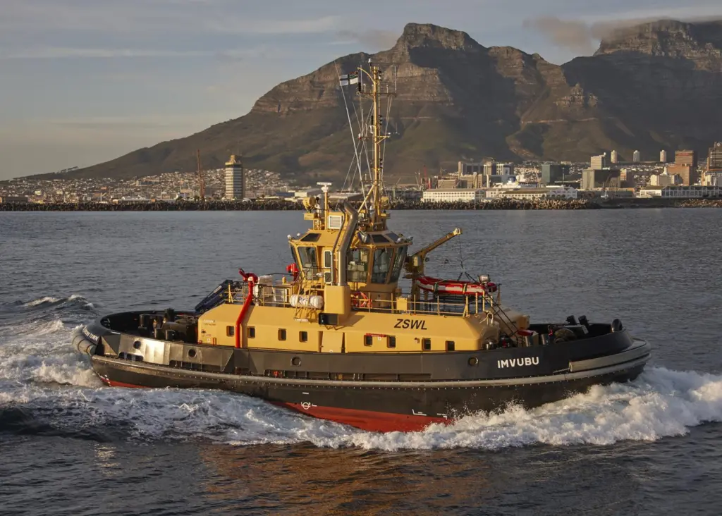 'Imvubu' is the first of two Damen ATD tugs for the SA Navy (Damen)