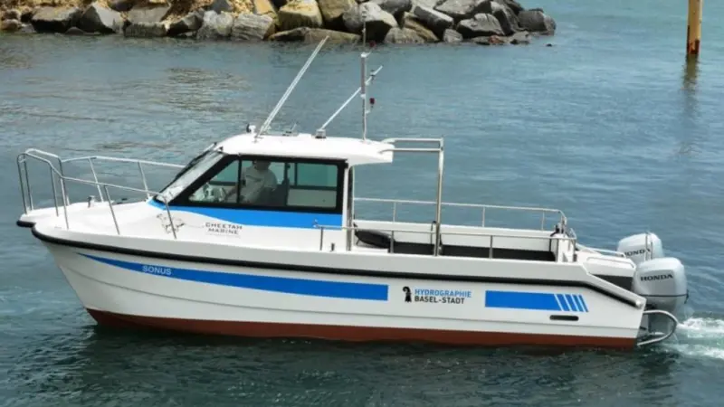 Propulsion is provided for 'SONUS' by 2 x Honda 100hp extra longshaft engines with hydraulic steering