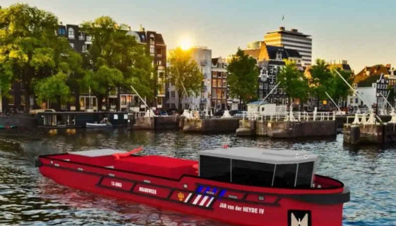 The 'Jan van der Heyden IV' will be equipped with two water cannon, each with a capacity of 840 cubic meters per hour