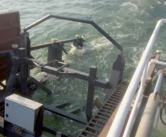 The parent vessel can still be making way when launching using a stern LARS