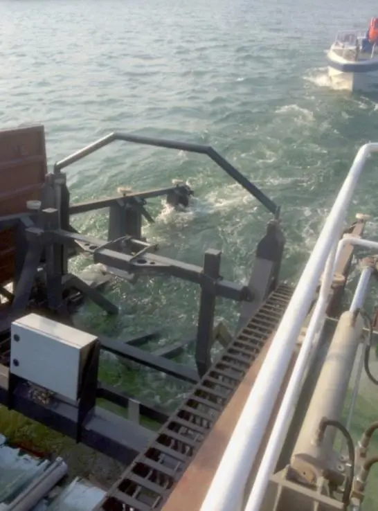 The parent vessel can still be making way when launching using a stern LARS