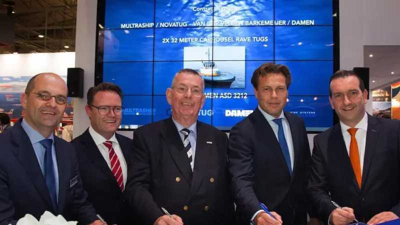 L-R: Mijndert Wiesenekker (Sales Director Benelux Damen), Pepijn Nuijten (Multraship), Kees Muller (Multraship), Arnout Damen (CCO Damen), Leendert Muller (Multraship) at the Europort signing