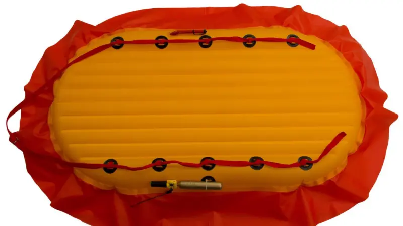 Because of its compact size, the Mini-Pod can be deployed to survivors within a very accurate range