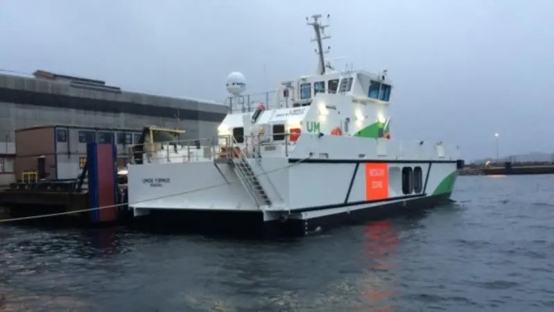 The WaveCraft uses an air cushion between its catamaran hulls to lift 80% of the vessel out of the water