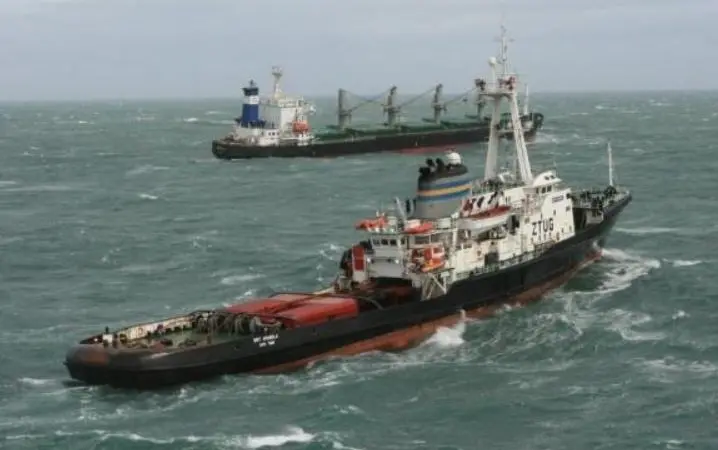 Originally SAMSA had two ETVs, now only the 'Smit Amandla' remains (SAMS...