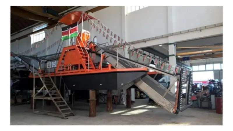 Italdraghe has supplied the Kenyan government with this weed harvester, specifically constructed to handle the water hyacinth and hippo grass in Lake Victoria