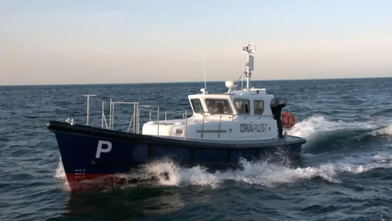 'Practicos VII' completed the trans-Biscay return trip to La Coruna on her own bottom (Photo: La Coruna Pilots)