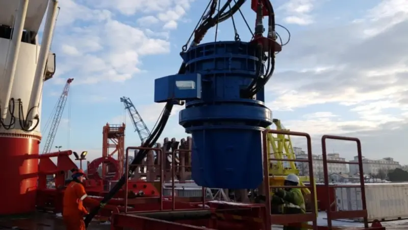The equipment houses a large single cast impeller complete with direct drive and torque restrictor