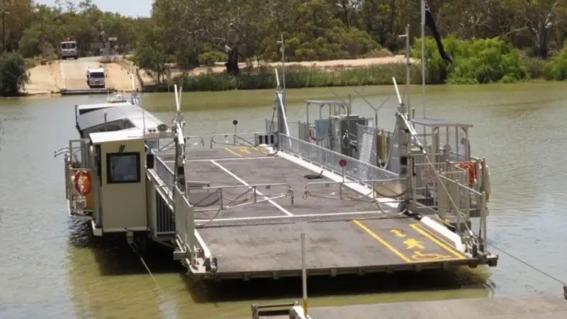 Constructed of steel and 22m long, these cable driven ferries can take two lanes of cars or trucks of up to 50 tonnes
