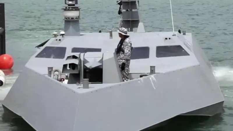The Specialised Marine Craft is operated by a four-person crew