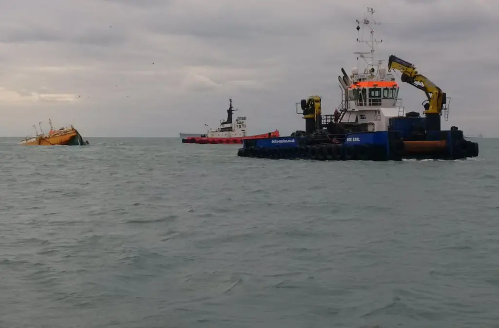 'Voe Earl' and Wello Penguin arrive at Falmouth (Delta Marine)