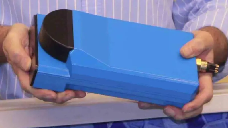 The new Dolphin 2D sonar system from Marine Electronics designed for use on small ROVs and AUVs