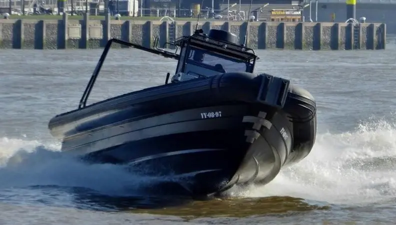 MR1300 is powered by two Volvo Penta diesel engines (435hp each)