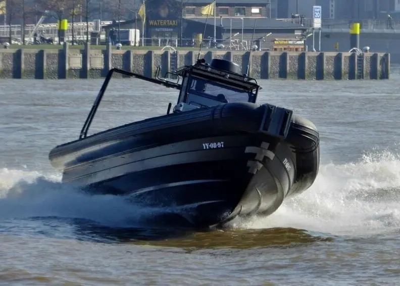 MR1300 is powered by two Volvo Penta diesel engines (435hp each)
