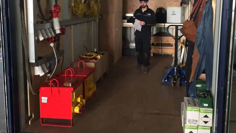 The fully equipped workshop can be deployed at short notice anywhere in Europe by road transport