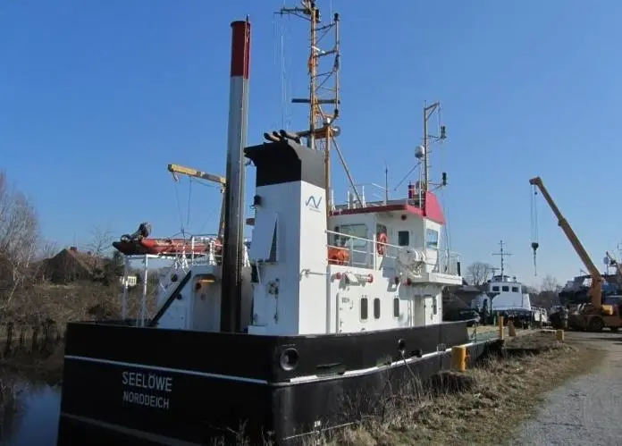 Diedrich bags crane work as well as ferries