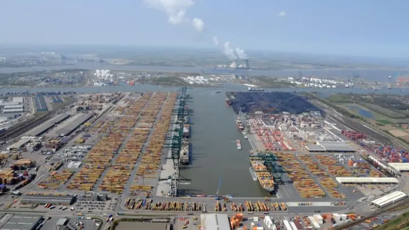 Delwaide Dock (Photo:  Antwerp Port Authority)