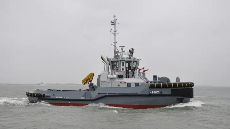 'Noordzee' is the first of three hybrid tugs for the Netherlands navy (Damen)