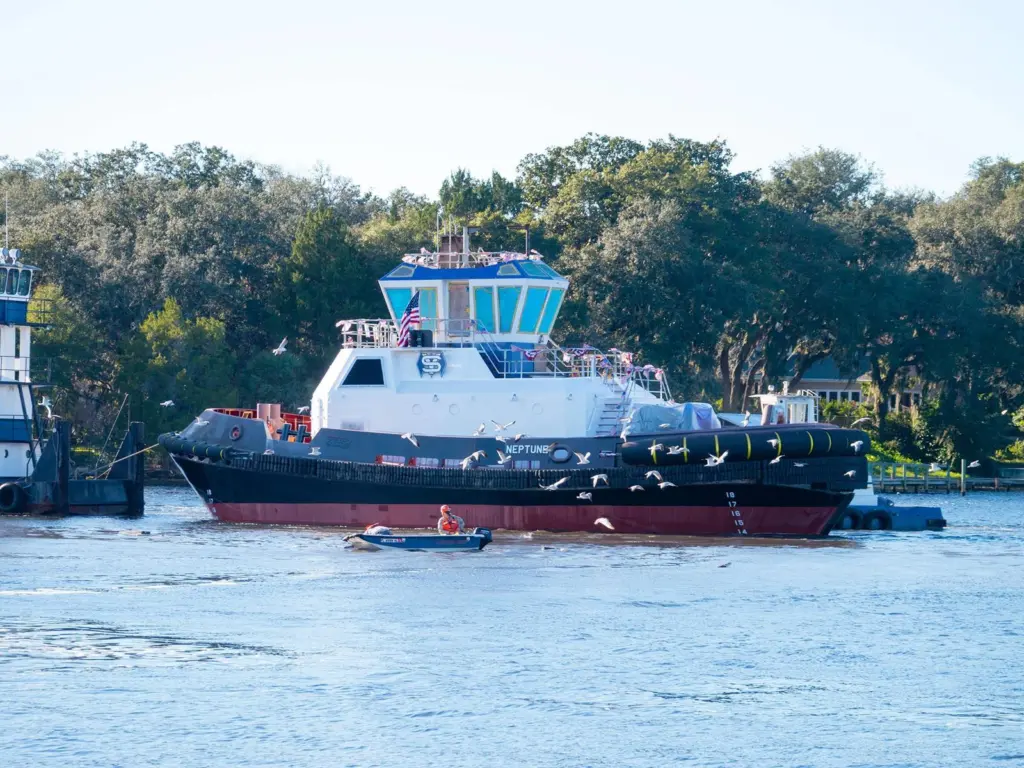 'Neptune' shows off its unmistakable profile as a Z-Tech tug (Eastern Shipbuilding)