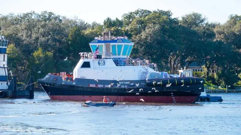 'Neptune' shows off its unmistakable profile as a Z-Tech tug (Eastern Shipbuilding)
