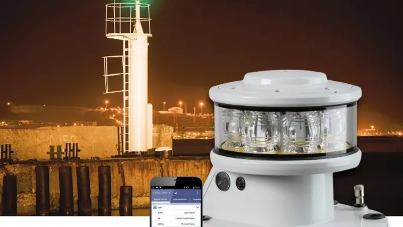 Marine lanterns can now be programmed and controlled from the interior of maintenance vessels