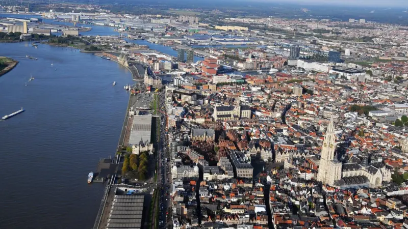 The Port of Antwerp Authority is launching an international market survey to garner information for its water bus project