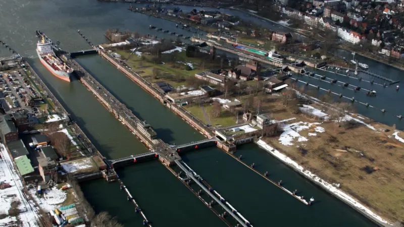 Kiel lock rebuild approved