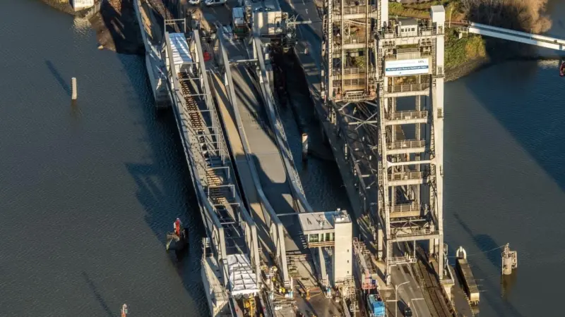 Hamburg's new Rethe bascule bridge