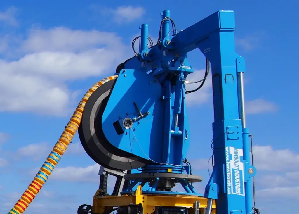 The top of the A-frame and docking head