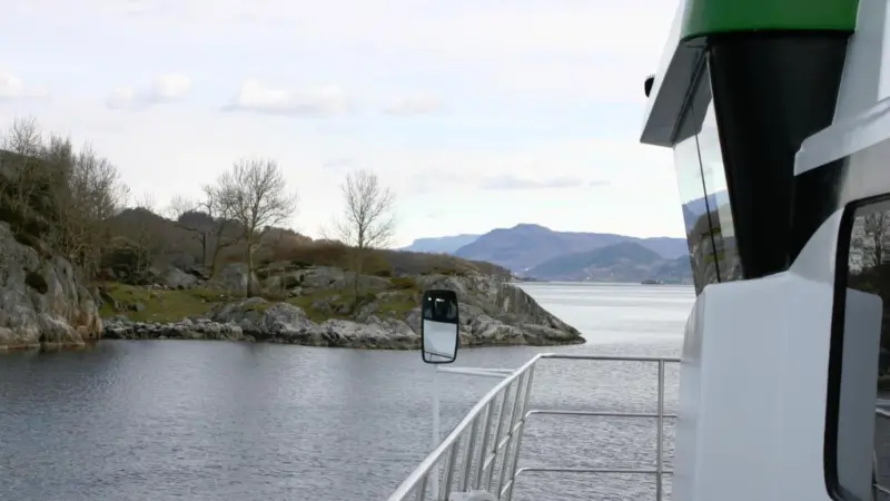 Plenty of tight spots to navigate on the 'Helgøy Glimt's' regular routes