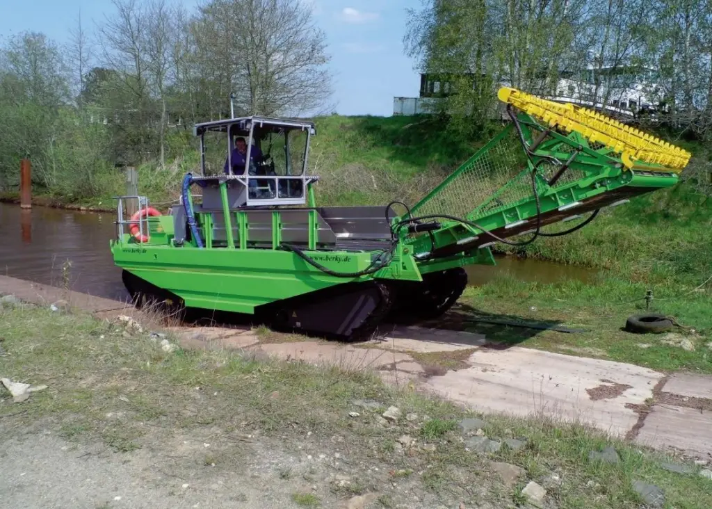 The ‘6925’ is a new product that combines the strengths of an amphibious boat and a weed harvester