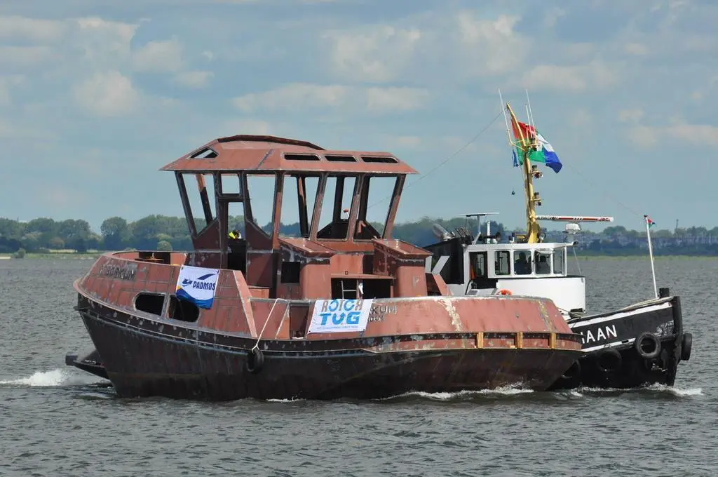 'RT Borkum' is now being completed by Shipyard Padmos Stellendam (Ruud Zegwaard - Rotortug)