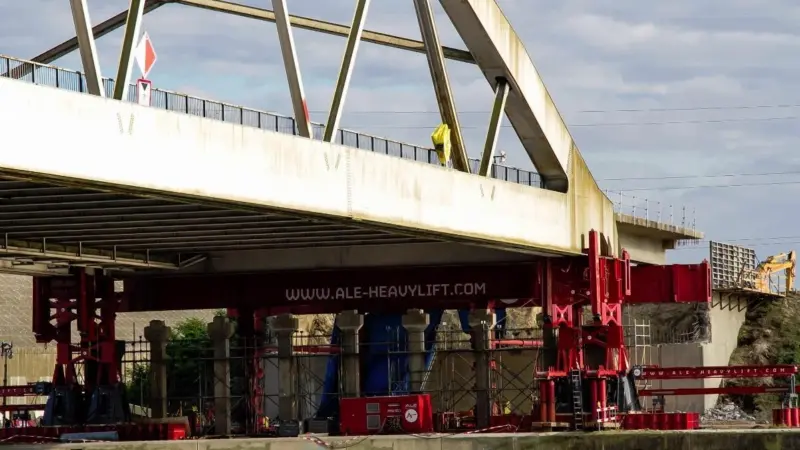 The height allowance of the bridge for vessels to pass under was increased by 2.4m