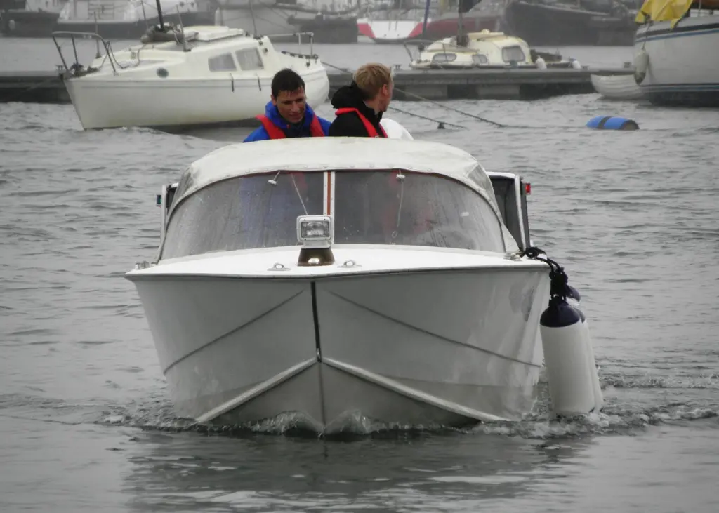 The hybrid taxiboat's first trials in Southampton
