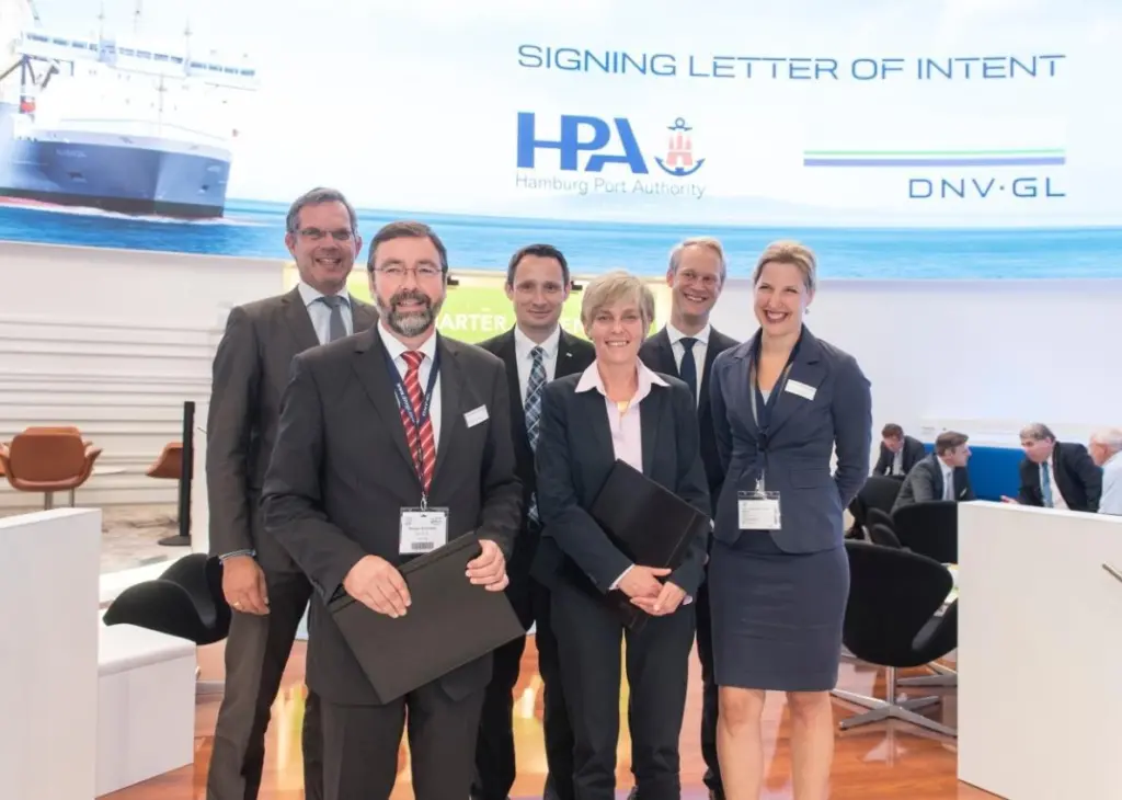 DNV GL signs a letter of intent with the Hamburg Port Authority
